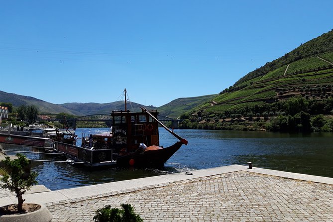 Douro Valley Private Premium Tour with Wine Tasting (1 to 4 people) - Lamego: the wine estate where the day becomes the day