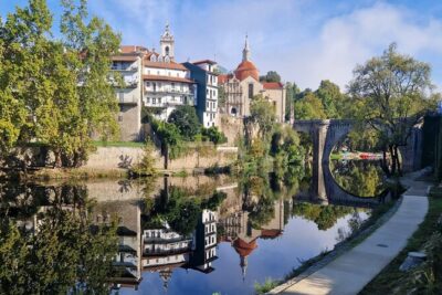 Douro Valley Tour: Wine Tasting River Cruise and Lunch from Porto - Meeting at Largo do Actor Dias: Your Morning Launch Point
