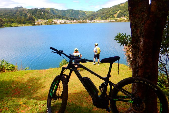 E-bike Sete Cidades- "All Mountain" bike program - How this All Mountain e-bike ride really feels