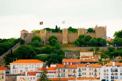 E-ticket to St. George with Audio Tour and Lisbon City Audio Tour - The Arco do Castelo start: how the audio tour is meant to work