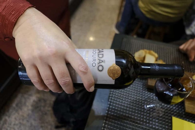 Eat Porto Like a Local: The Ultimate Full-Meal Food Tour - How much food you get in 3.5 hours