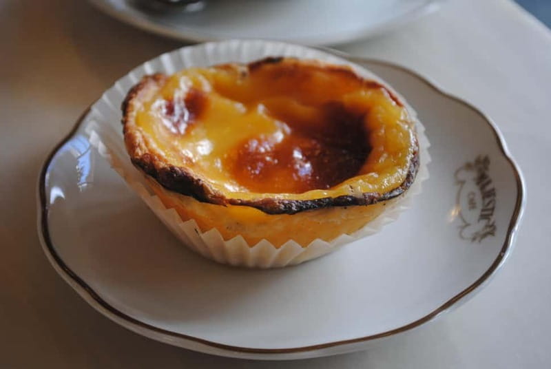 Eat Porto Like a Local: The Ultimate Full-Meal Food Tour - Guides who make the food feel personal: Cintia, Filipe, and more