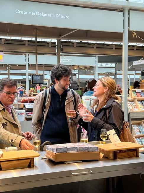 Eat your way through Porto! - How the tasting works: 9 snacks, 5 drinks, and a pace that makes sense