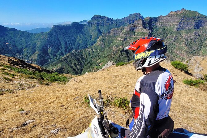Enduro Dirt-Bike Tour - Stop 2: Chão das Feiteiras and the Confidence-Building Trail Phase