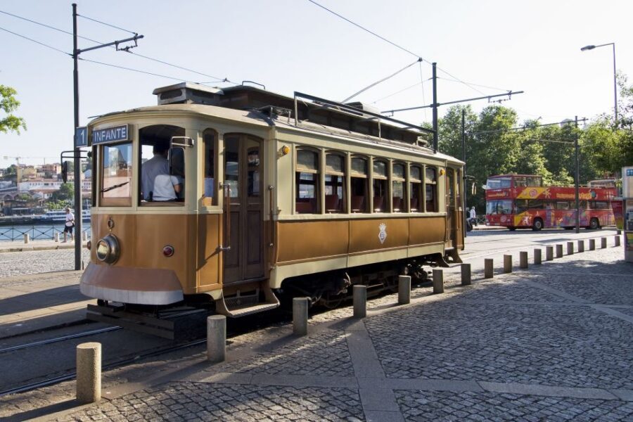Essential Porto Walking Tour - Comfort and pacing tips for Porto’s hills
