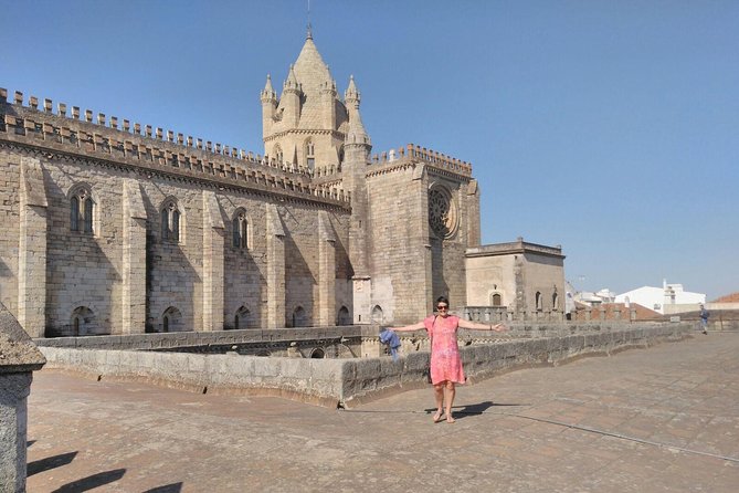 Évora and Monsaraz from Lisbon - Cathedral rooftop and Bone Chapel: how long is enough?