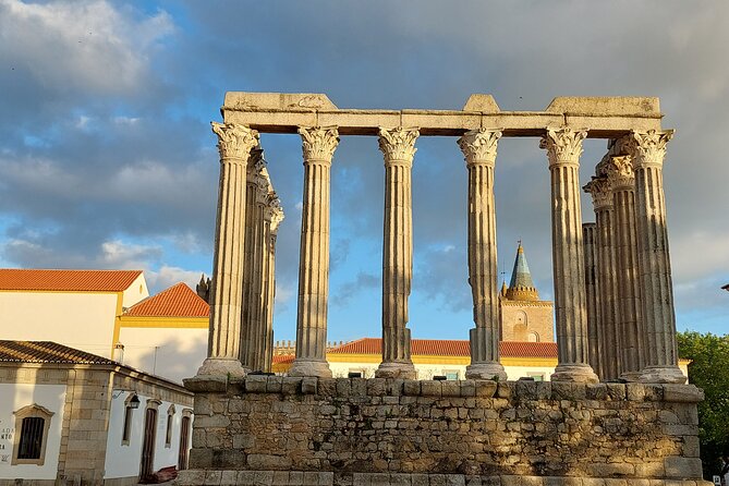 Évora: Private walking tour, By Local Guide - Igreja da Graça: Renaissance and Mannerism Explained in Plain Terms