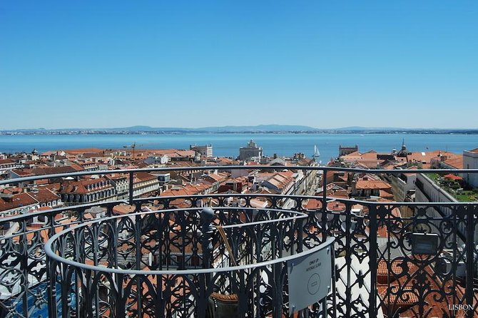 Expert Lisbon Tour with Local Guide in Private Eco Tuk Tuk - Príncipe Real and the way Lisbon blends old and new