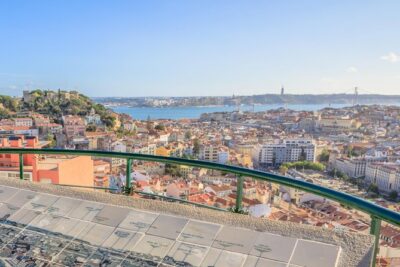 Explore Lisbon City on a private half-day tour in a van - Starting at Largo do Carmo: the 1755 earthquake story in one square