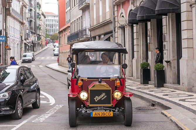 Explore Porto Aboard A Classic Tuk-Tuk tour 1h - Stop 5: Torre dos Clérigos—Porto’s postcard, viewed with purpose