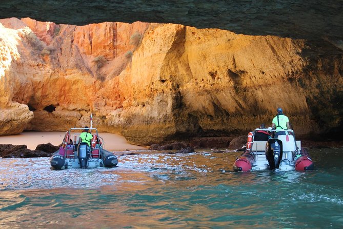 Express tour to Benagil Cave & Marinha - Benagil Cave by zodiac: why the express format works