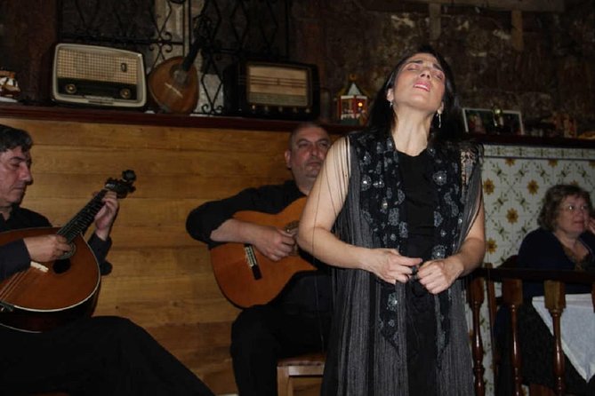 Fado Dinner Show and Night Lights Tour in Porto - Night-lights pacing: what your evening actually feels like