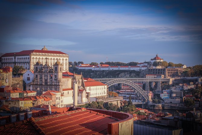 Fado Dinner Show and Night Lights Tour in Porto - The Fado dinner show: what you’ll hear and what it means