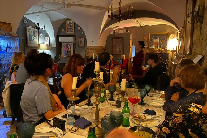Fado Musical Experience with Portuguese Wine & Appetizers - The 2-hour timeline: how to use the time wisely