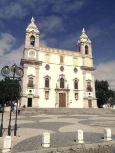 Faro: City tour - Starting at Manuel Bivar’s Garden and riding 100% electric tuk-tuks