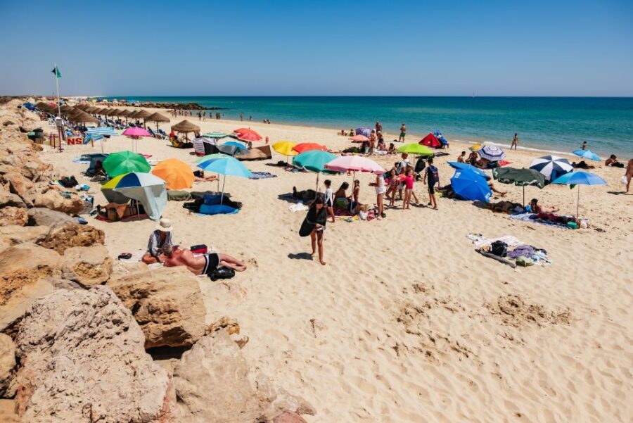 Faro: Deserta Island and Farol Island Catamaran Boat Trip - Deserta Island (Barreta Island): Untouched Nature and a Short Beach Reset