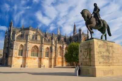 Fátima – Batalha – Nazaré – Óbidos: FAITH, HISTORY, AND BEAUTY - Stop 1: Fátima Basilica and the sanctuary walk that hits different