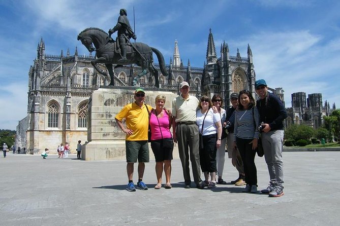 Fátima – Batalha – Nazaré – Óbidos: FAITH, HISTORY, AND BEAUTY - Stop 3: Nazaré lunch and the coast-town rhythm