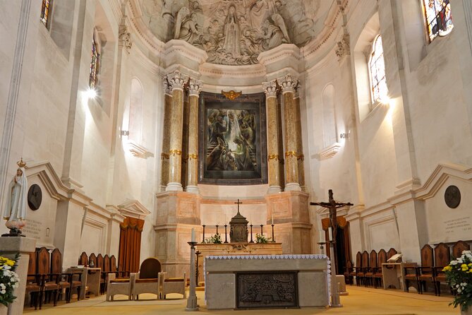 Fatima, Batalha, Nazare, Obidos Small Group Tour From Lisbon - Why this eight-person circuit beats DIY Lisbon escapes