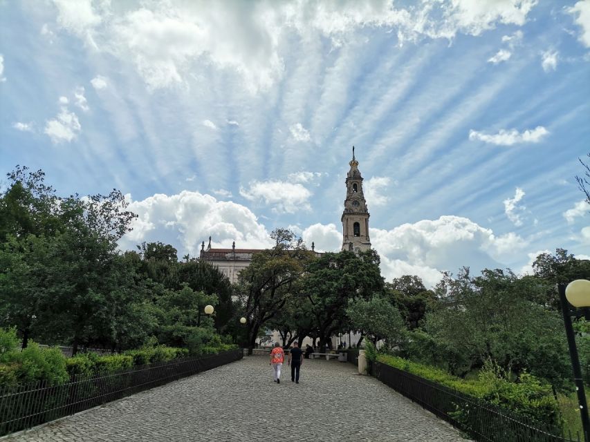Fatima Full-Day Private Personalized Pilgrimage from Lisbon - The guide experience: flexibility that doesn’t feel intrusive