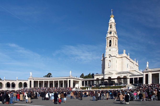 Fátima Half Day Private Tour Lisbon w/ Optional Candle Procession - Church of the Holy Trinity: the huge sanctuary moment