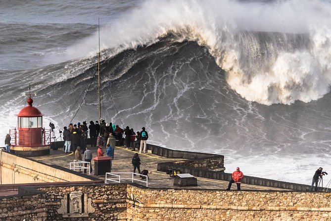 Fátima, Nazaré and Óbidos Private Tour from Lisbon - Nazaré fisherman village: crafts, surf lore, and an ocean breather