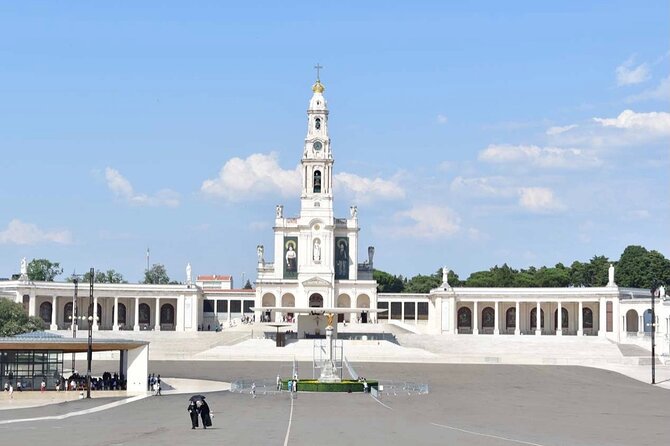Fatima Private Half Day Tour from Lisbon - Capela das Aparições: Candle Lighting and Quiet Time