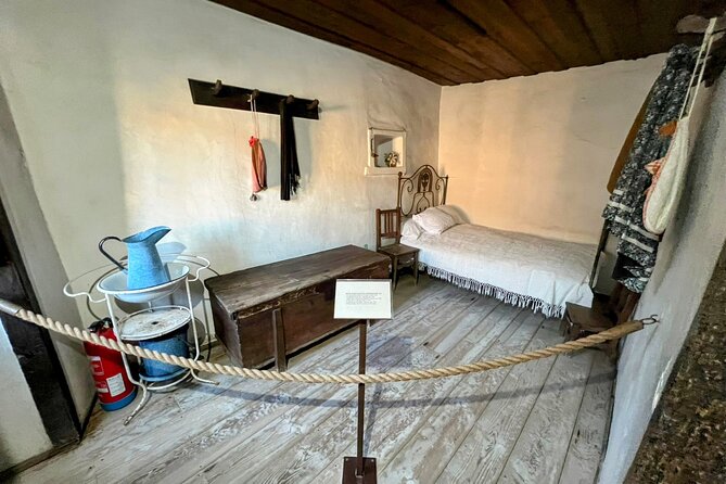 Fatima Private Tour: Shrine, Sacred Way & Shepherds’ Hometown - Casa De Lúcia (1885): a quiet stop with a big personal angle