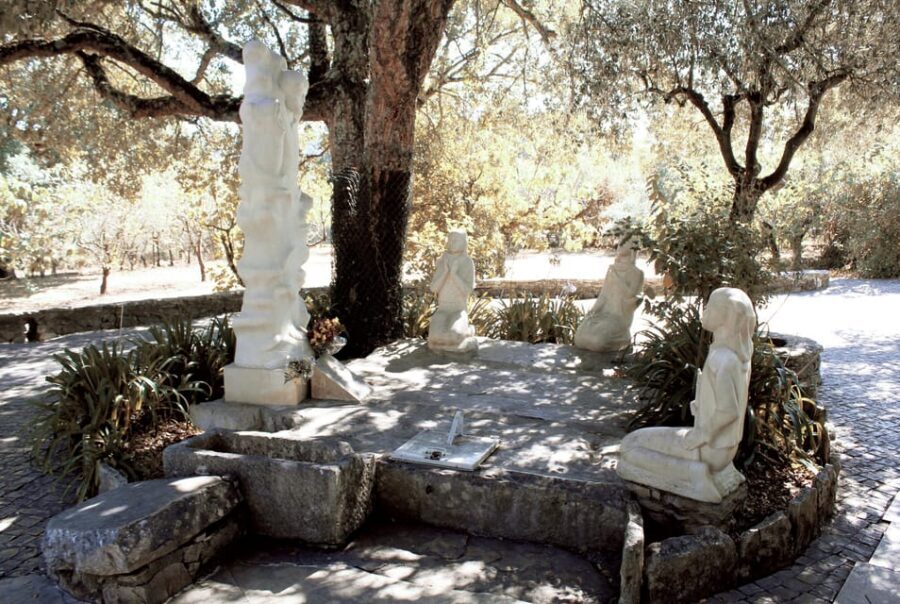 Fátima: Sanctuary and Aljustrel Village, Private Guided Tour - Key points that make this tour worth your time
