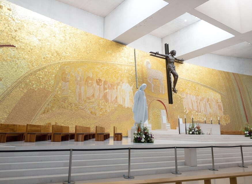 Fátima: Sanctuary and Aljustrel Village, Private Guided Tour - Chapel of the Apparitions: Where the 1917 Story Takes Shape