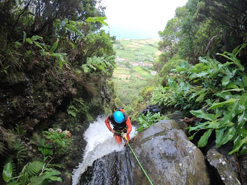 Flores: Canyoning with a Guide and Snack - Ilhéus Inferior - What to bring, what to leave at home