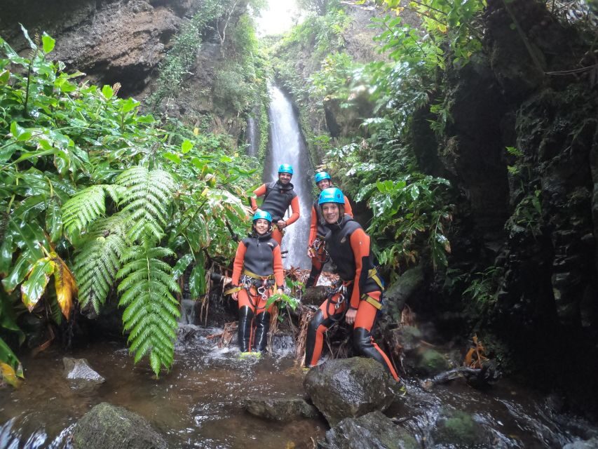 Flores: Canyoning with a Guide and Snack - Ilhéus Inferior - Gear and safety: what you get before you step into the canyon