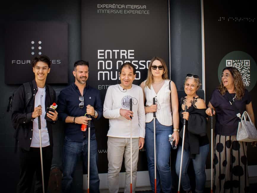 FOUR SENSES: The Immersive Experience in the Dark – Faro - The End in the Dark: Free Drink, Q&A, and a Group Photo