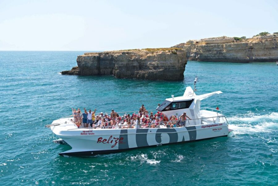 From Albufeira: Dolphins and Caves 2.5-Hour Boat Trip - Comfort and packing: how to avoid the “why did I wear that” problem