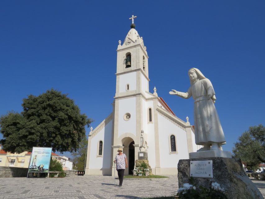 From Fatima: Private Fatima Tour with a Local Guide - Basilica of Our Lady of the Rosary: tombs you do not rush