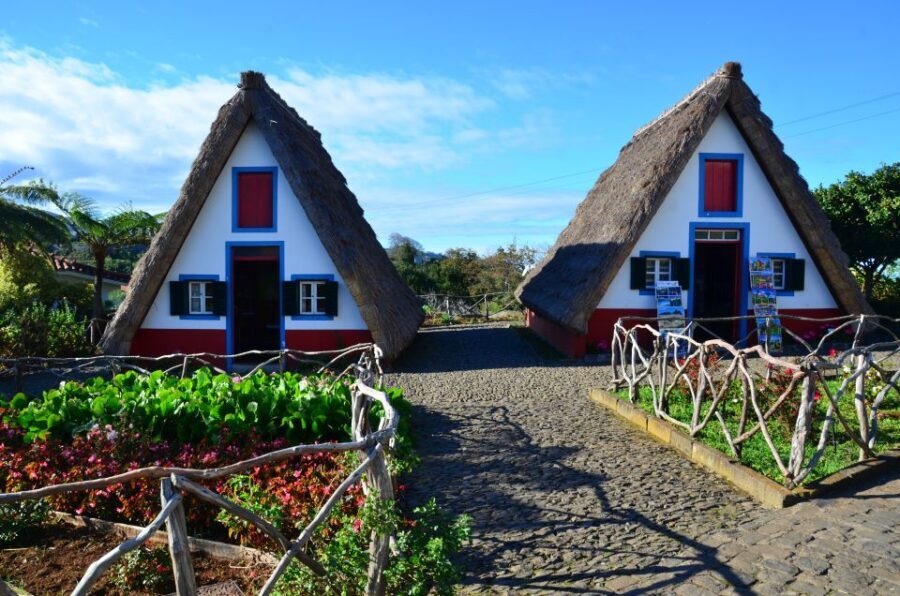 From Funchal: East Tour Madeira 4x4 Jipe Tour Santana Houses - Faial Photo Stop: A Small Village Pause Without the Time Sink