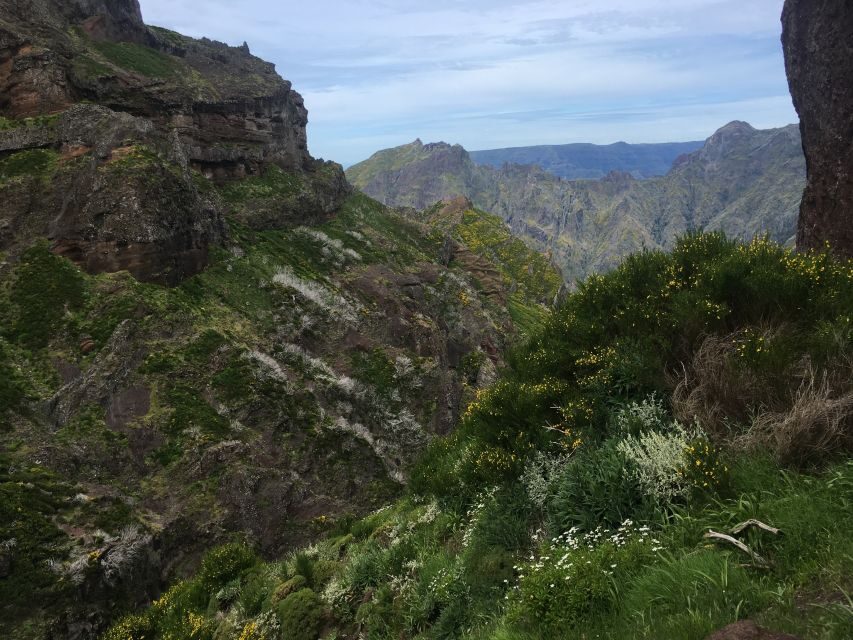 From Funchal: Santana and Pico do Areeiro East Island Tour - A full east-side loop from Funchal (8 hours in a minibus)