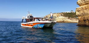 From Lagos: Dolphin Watching Catamaran Cruise - The VIP meeting point at Passeio dos Descobrimentos 1b (and what to do when you arrive)