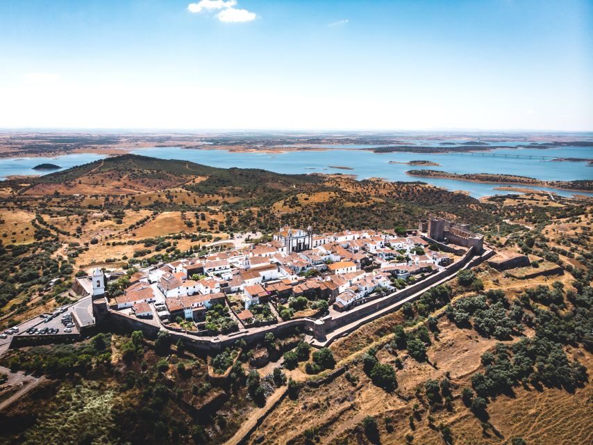 From Lisboa: Evora and Monsaraz Full-Day Tour - Monsaraz Castle: medieval streets and big views over Alqueva