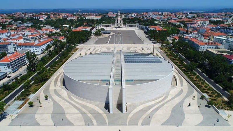 From Lisbon: Best of Fátima Half Day Tour - Shopping, Self-Guided Moments, and Staying on Schedule
