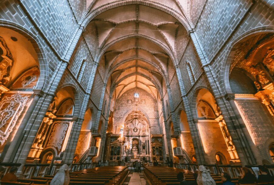 From Lisbon: Évora + Chapel of Bones + Monsaraz + Alentejo Wines - Time, pacing, and what it feels like in real life
