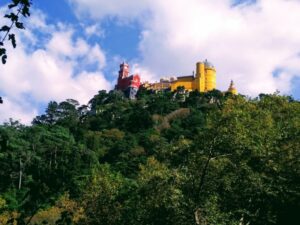 From Lisbon: Fátima and Sintra Private Tour - Getting from Lisbon to Fátima: travel time and comfort matters