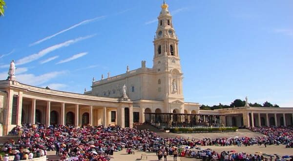 From Lisbon: Fátima, Batalha, Nazaré and Óbidos Day Tour - Key highlights worth your attention