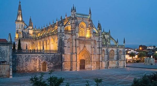 From Lisbon: Fátima, Batalha, Nazaré and Óbidos Day Tour - Fátima: more than a church visit, it’s the “why” behind the place