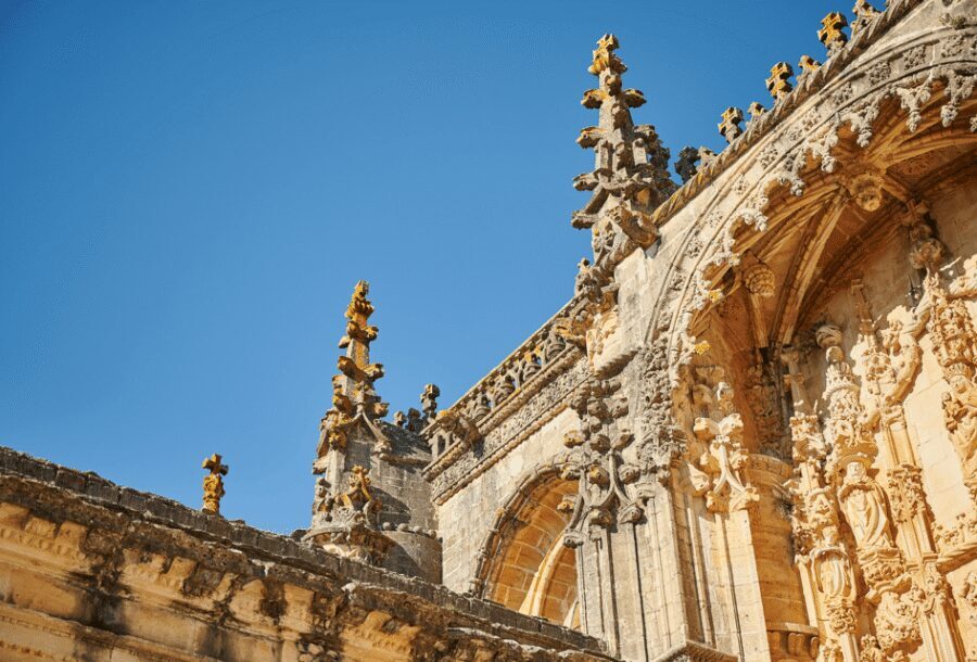 From Lisbon: Fátima, Batalha, Nazaré, and Óbidos – Small groups - Price and logistics: what $87 covers (and what you’ll plan for)