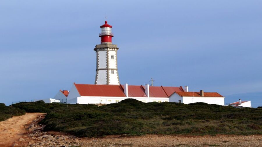 From Lisbon or Sesimbra: 4x4 Tour to Cape Espichel - Guide quality and small-group feel (Jessica, Enrique, Eric)