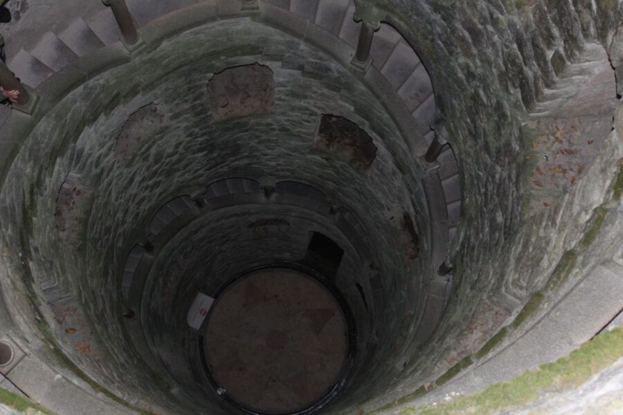 From Lisbon: Sintra, Cabo da Roca, Cascais, & Estoril Tour - Cascais and Estoril: royal summers and WWII spy lore