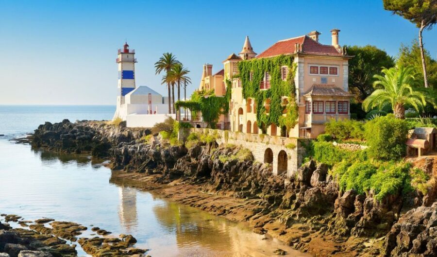 From Lisbon: Sintra, Cascais, Cabo da Roca Private Car Tour - Pena Palace: why the guided portion is the money-maker