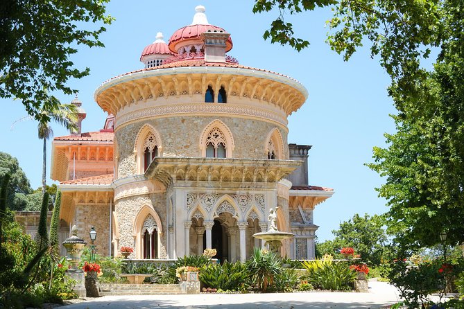 From Lisbon Sintra Highlights Tour - Pena, Regaleira & Monserrate - Quinta da Regaleira and the Initiation Well timing trick