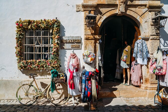 From Lisbon: Small Group to Fátima, Batalha, Nazaré & Óbidos - The Small-Group Minivan Experience (Max 8 People)